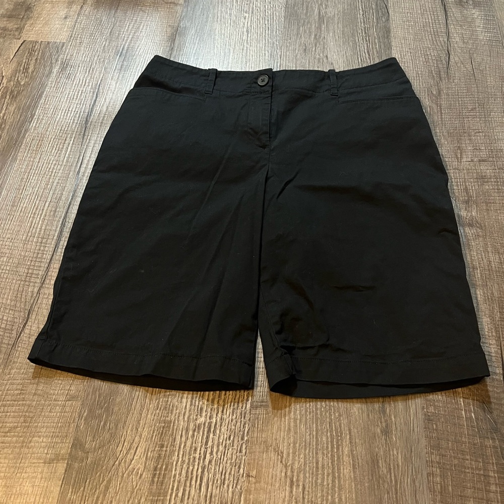 Talbots Bermuda Perfect Shorts Women’s Size 8 Black Cotton Flat Front Pockets